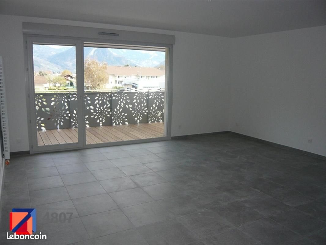 Appartement à louer, 65m², Thyez
