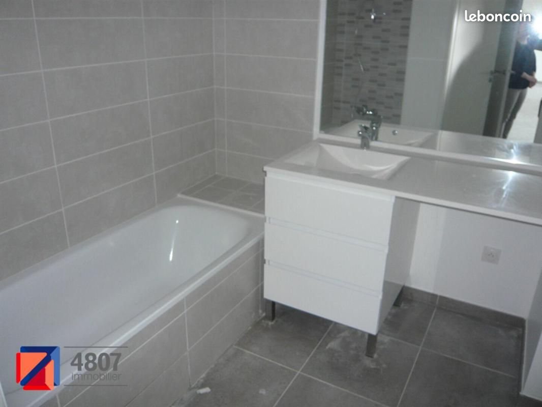 Appartement à louer, 65m², Thyez