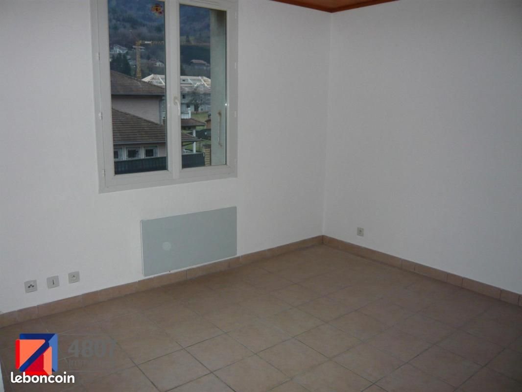 Appartement à louer, 28m², Marnaz