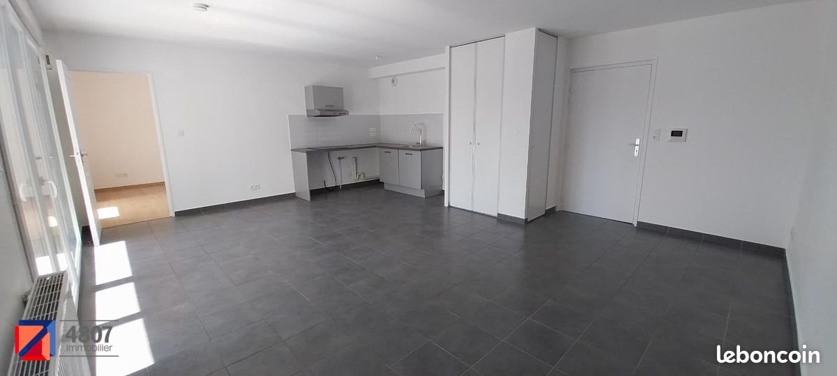 Appartement à louer, 49m², Etrembières