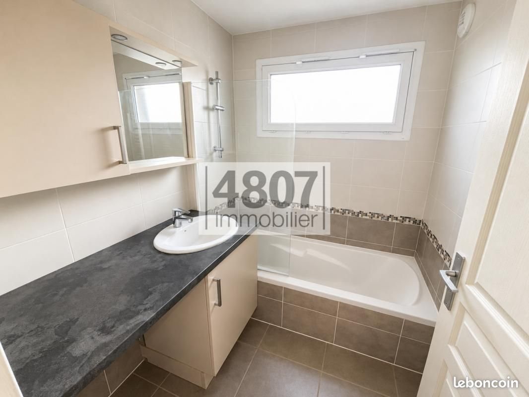 Appartement à vendre, 75m², Marnaz