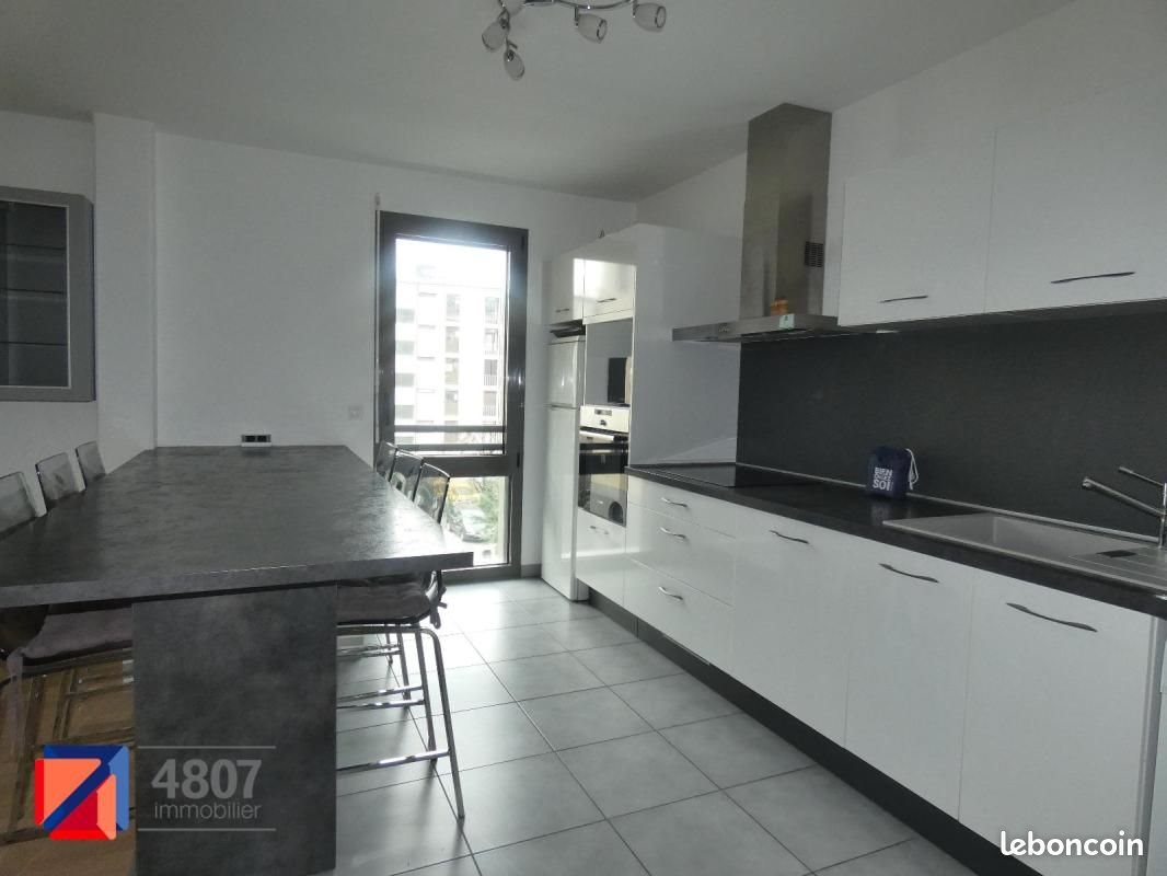 Appartement à louer, 71m², Annemasse