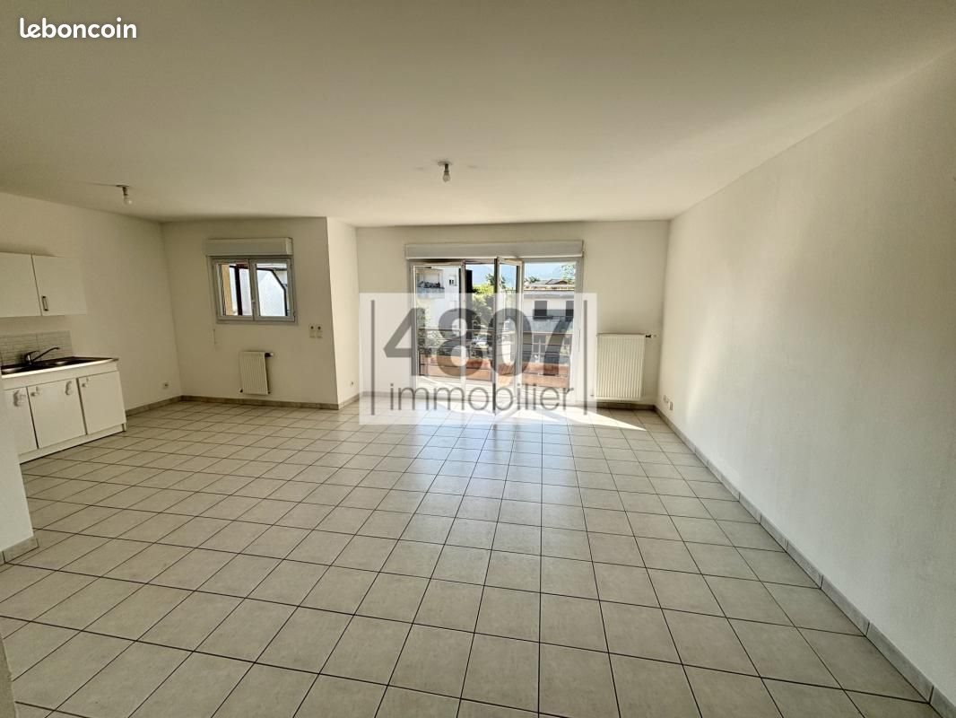 Appartement à vendre, 69m², Thyez