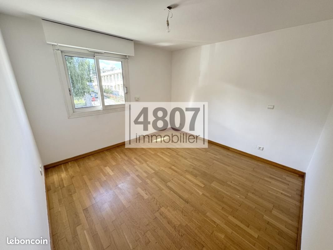Appartement à vendre, 55m², Cluses