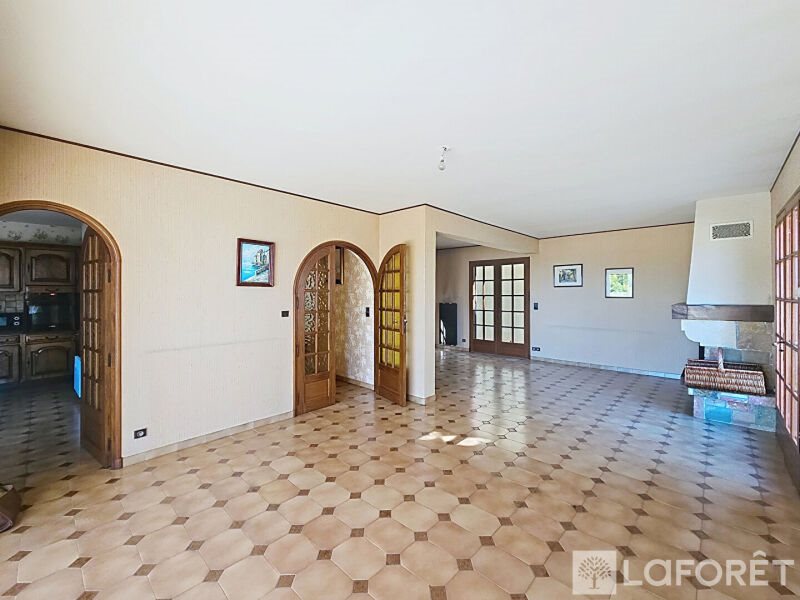 Maison à vendre, 120m², Corneilhan