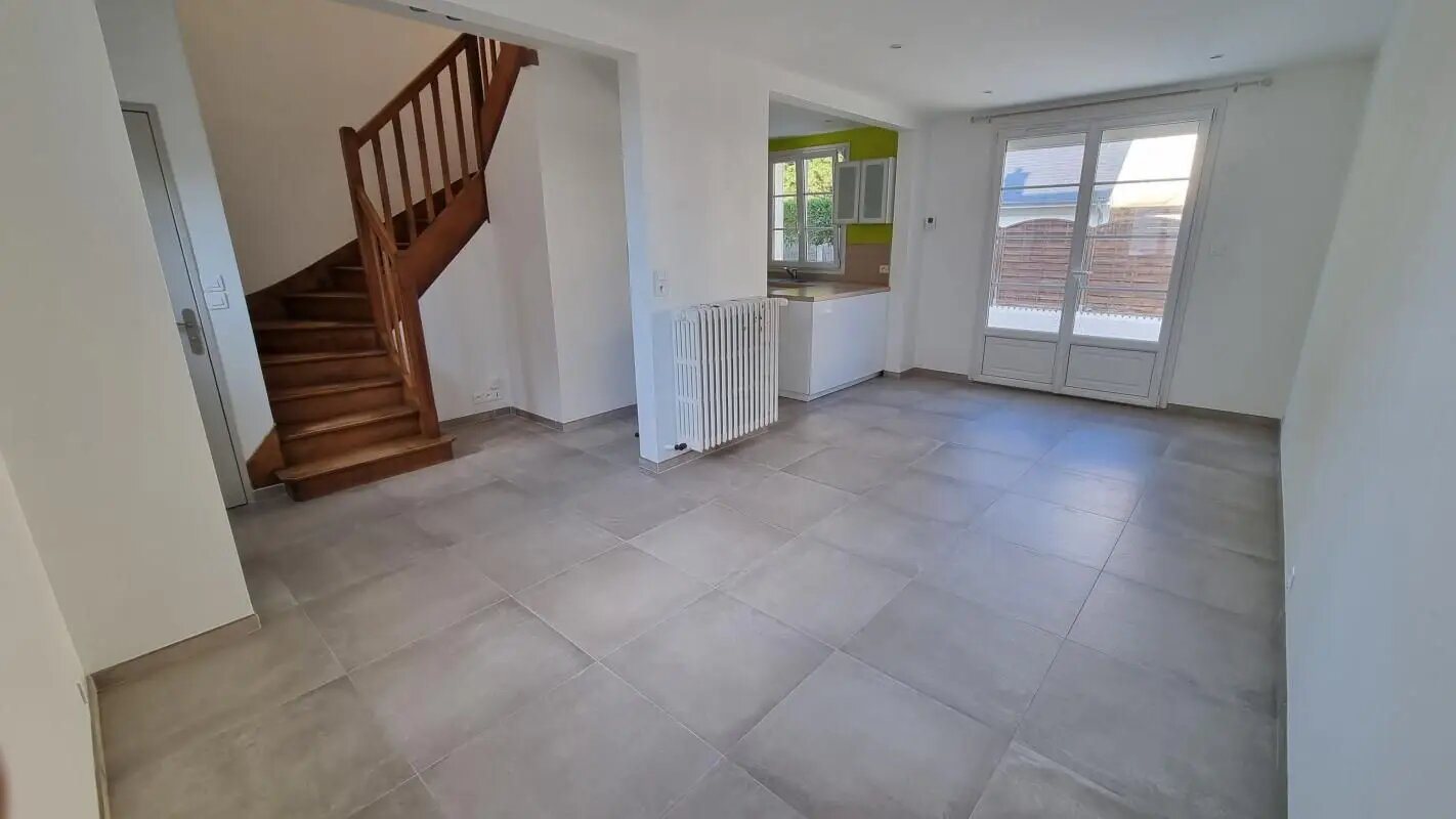 Maison à louer, 76m², Luynes