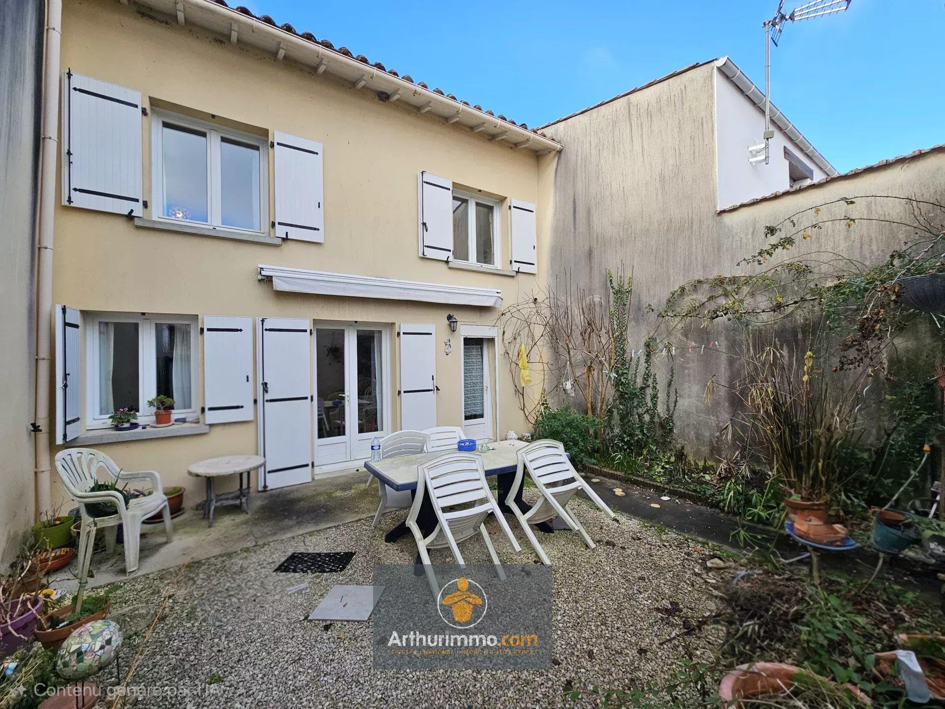 Maison à vendre, 119m², La Grève-sur-Mignon