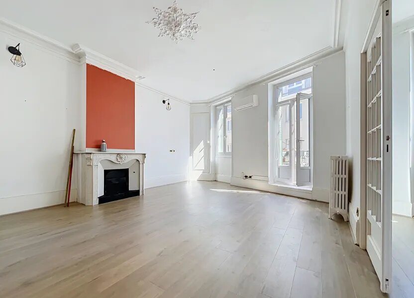 Appartement à louer, 78m², Valence