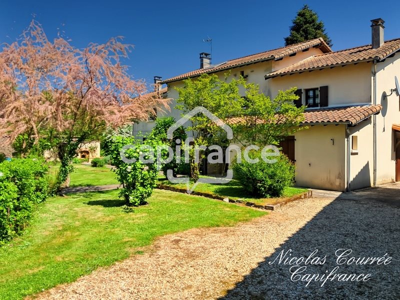Maison à vendre, 214m², Clussais-la-Pommeraie