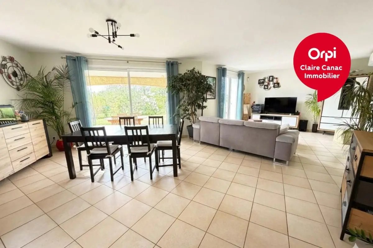 Maison à vendre, 160m², Ambres