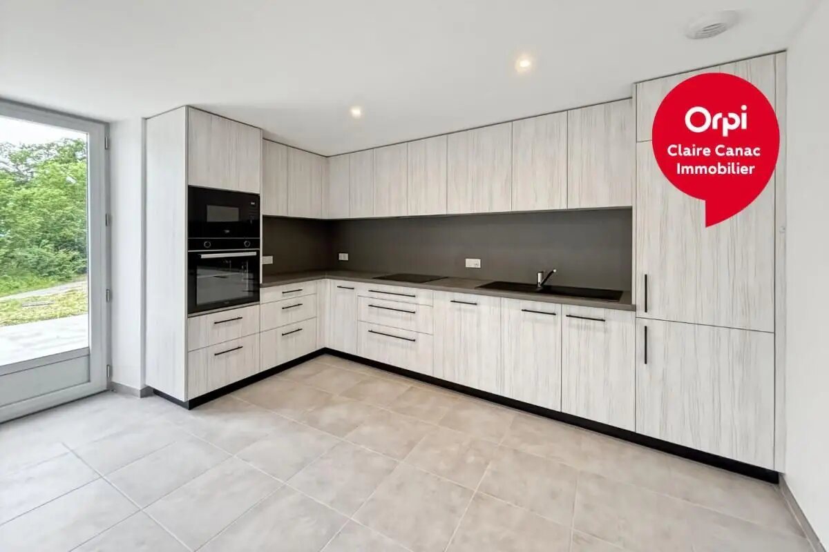 Maison à louer, 105m², Burlats