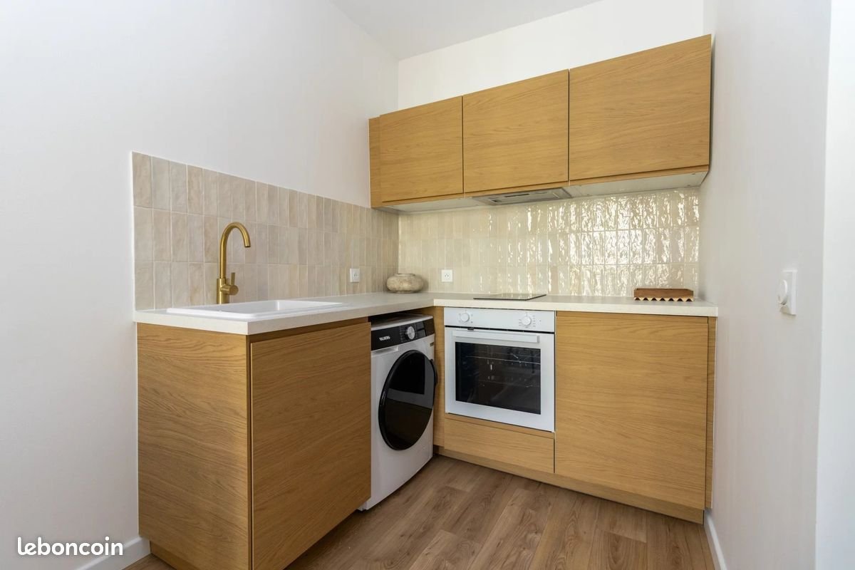 Appartement à louer, 32m², Marseille 5ème