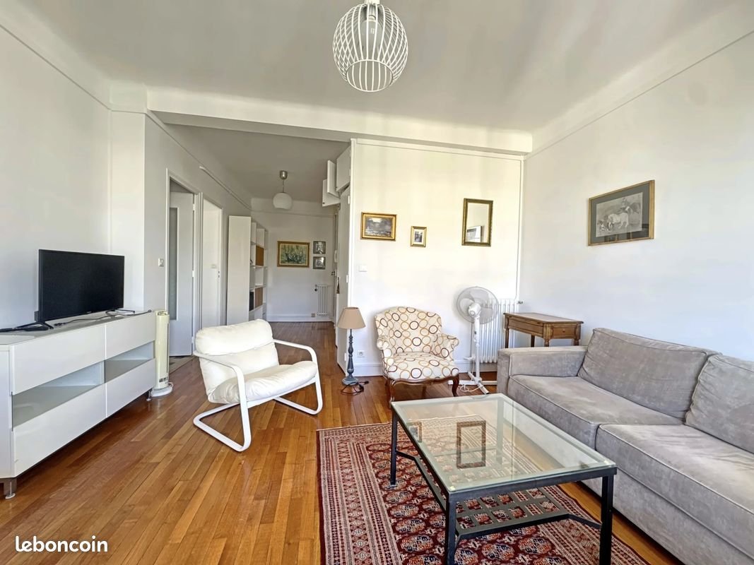 Appartement à louer, 52m², Marseille 8ème