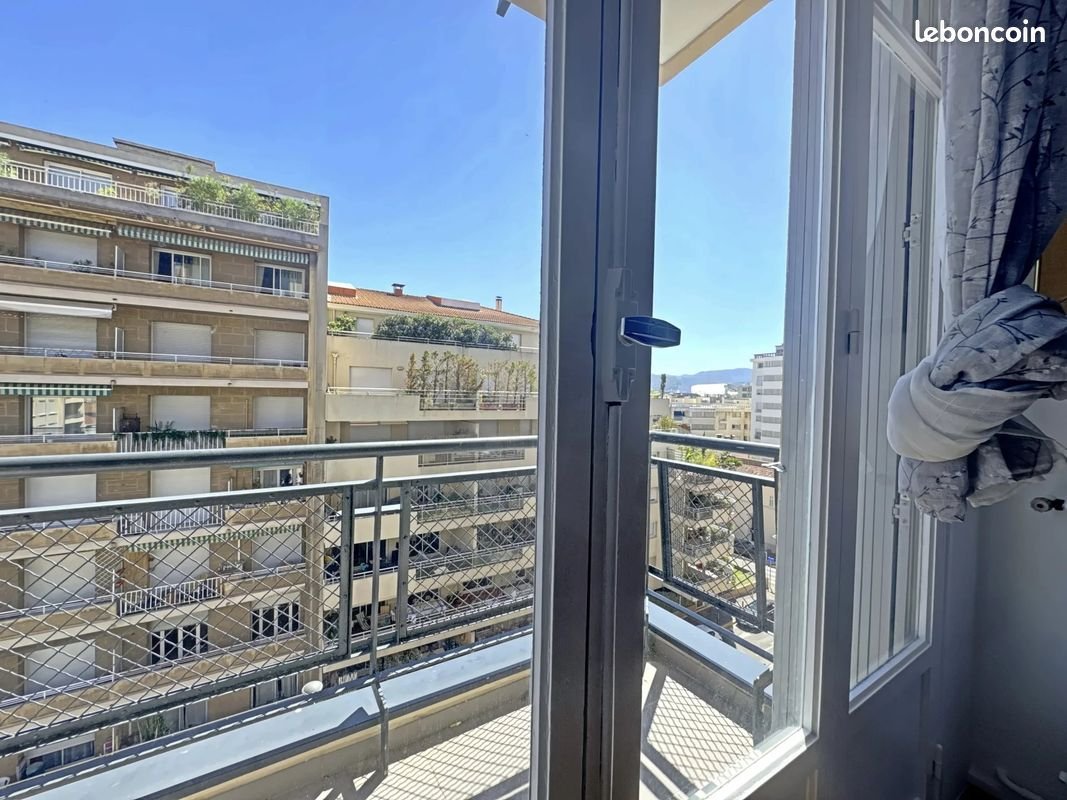 Appartement à louer, 52m², Marseille 8ème