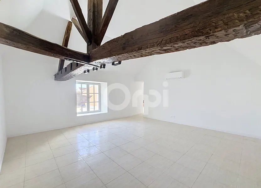 Appartement à louer, 163m², Chaumont