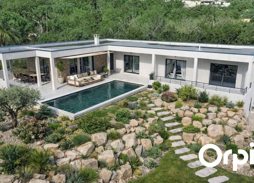 Maison à vendre, 147m², Lecci