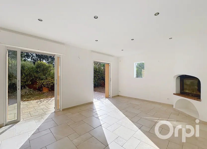 Maison à vendre, 135m², Lecci