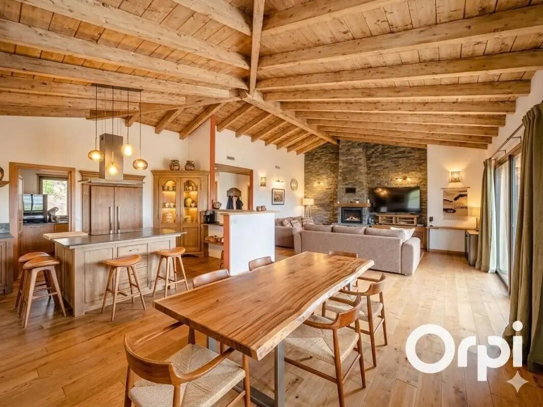 Maison à vendre, 239m², Sotta