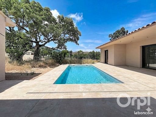 Maison à vendre, 140m², Lecci