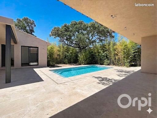 Maison à vendre, 140m², Lecci