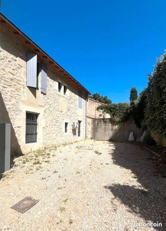 Maison à louer, 130m², Boulbon