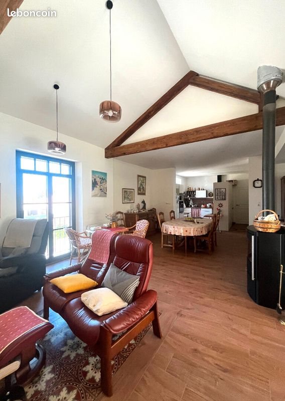 Maison à louer, 130m², Boulbon