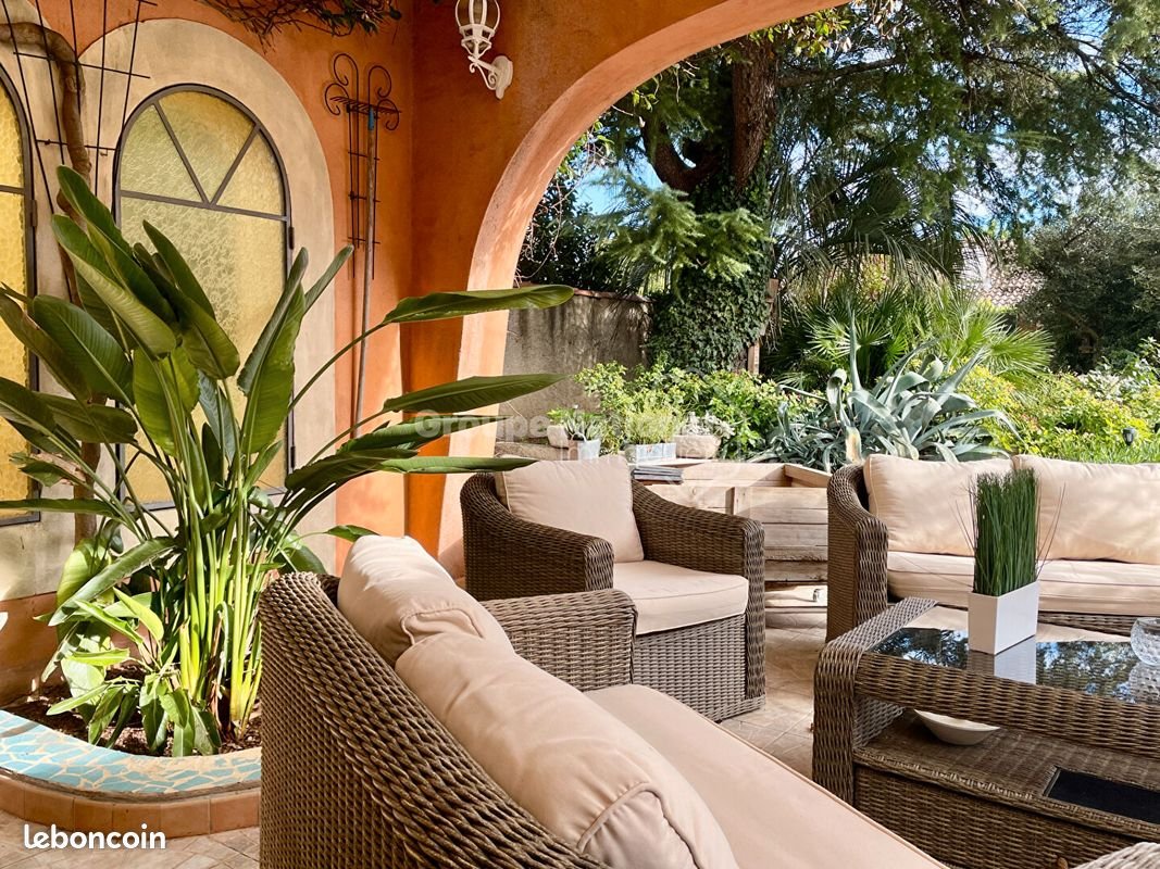 Maison à vendre, 213m², Rognonas