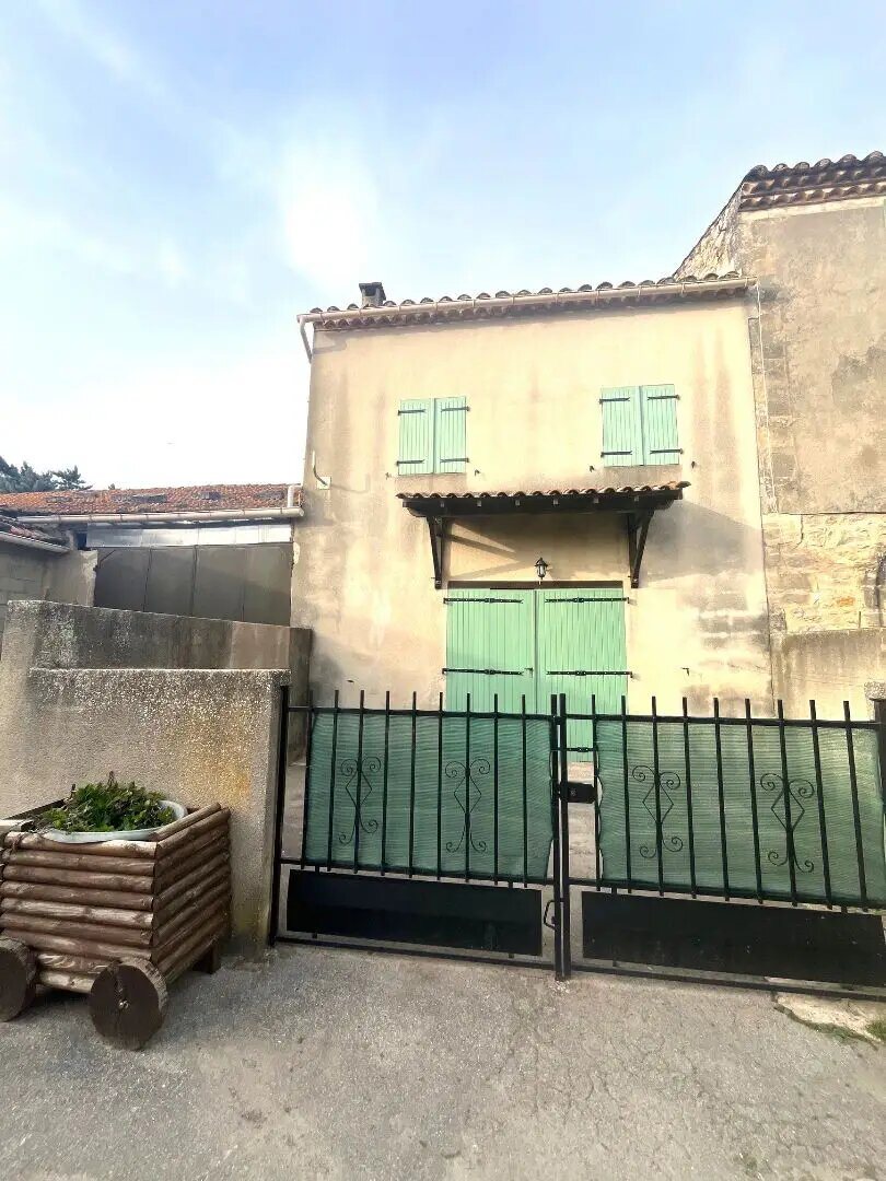Maison à louer, 81m², Boulbon