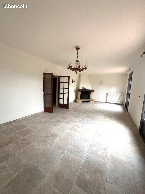 Maison à louer, 140m², Eyragues