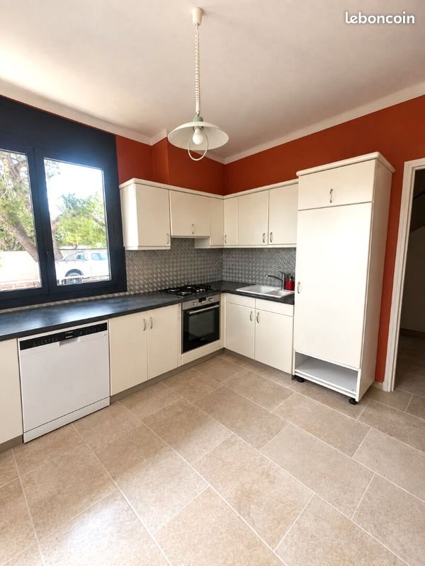 Maison à louer, 140m², Eyragues