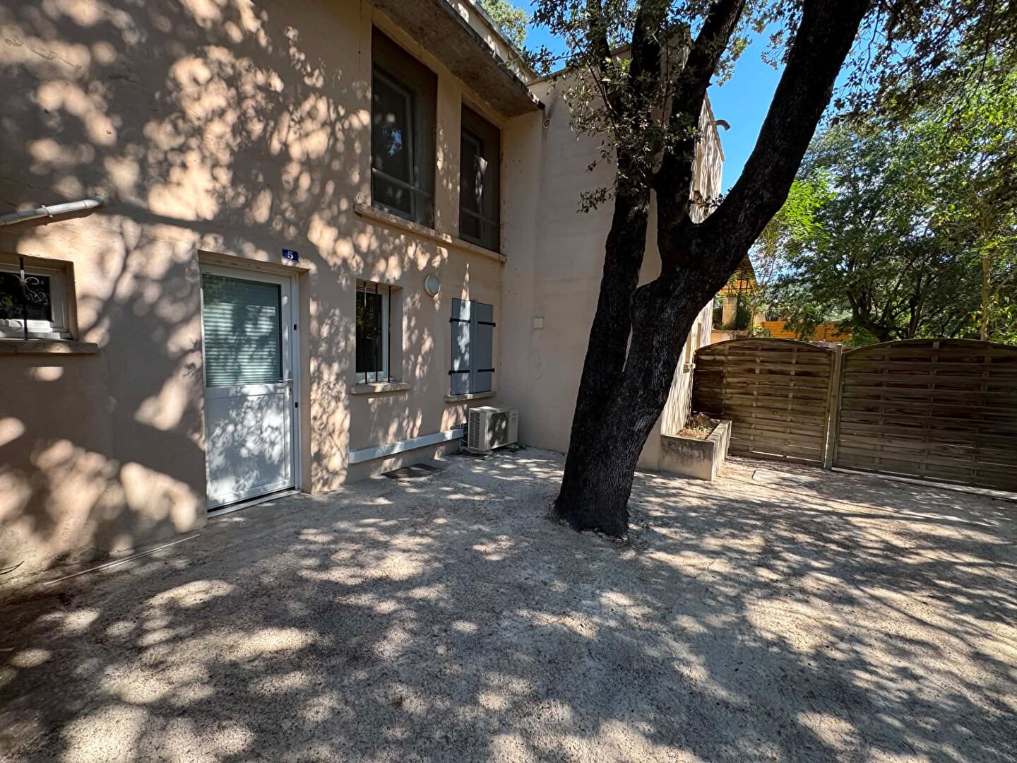 Maison à vendre, 216m², Villeneuve-lès-Avignon