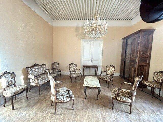 Appartement à vendre, 255m², Aubenas
