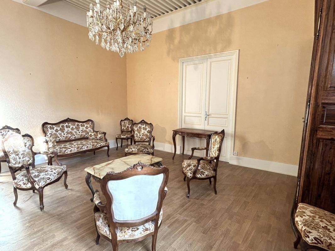 Appartement à vendre, 255m², Aubenas