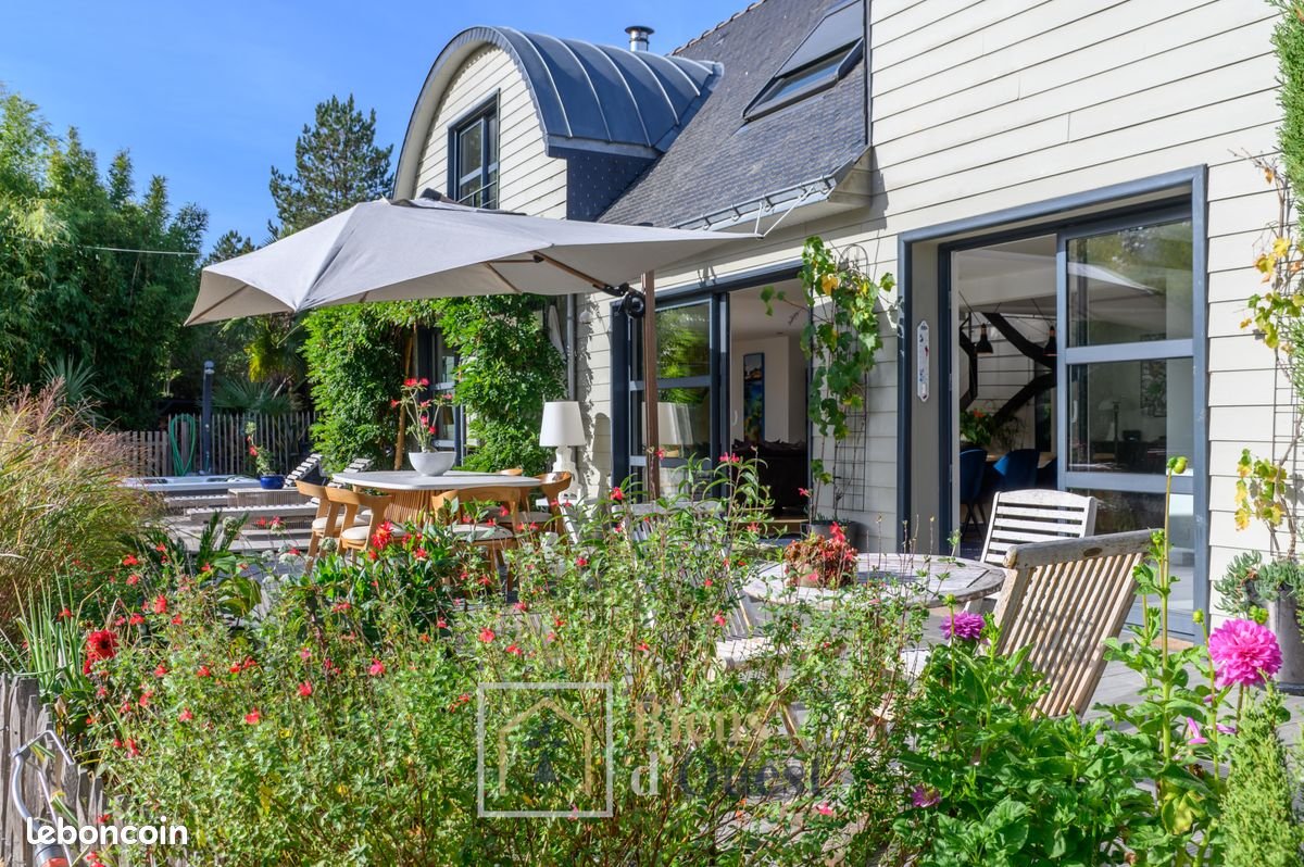 Maison à vendre, 230m², Locoal-Mendon