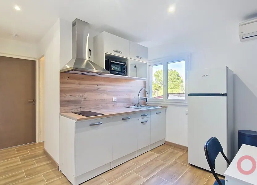Appartement à louer, 23m², Saint-Estève