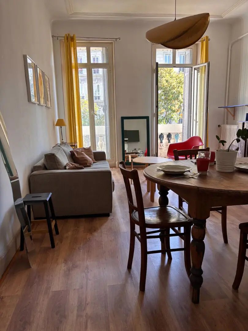 Appartement à louer, 66m², Marseille 5ème