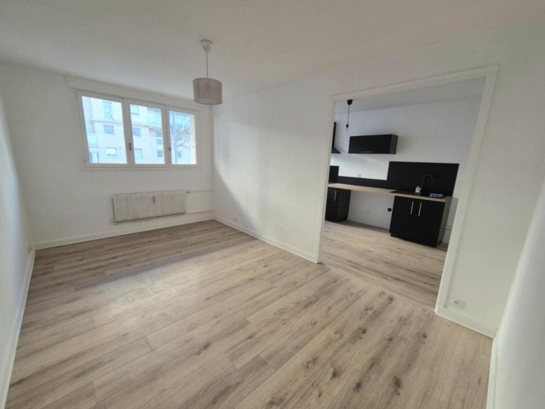 Appartement à louer, 57m², Saint-Etienne