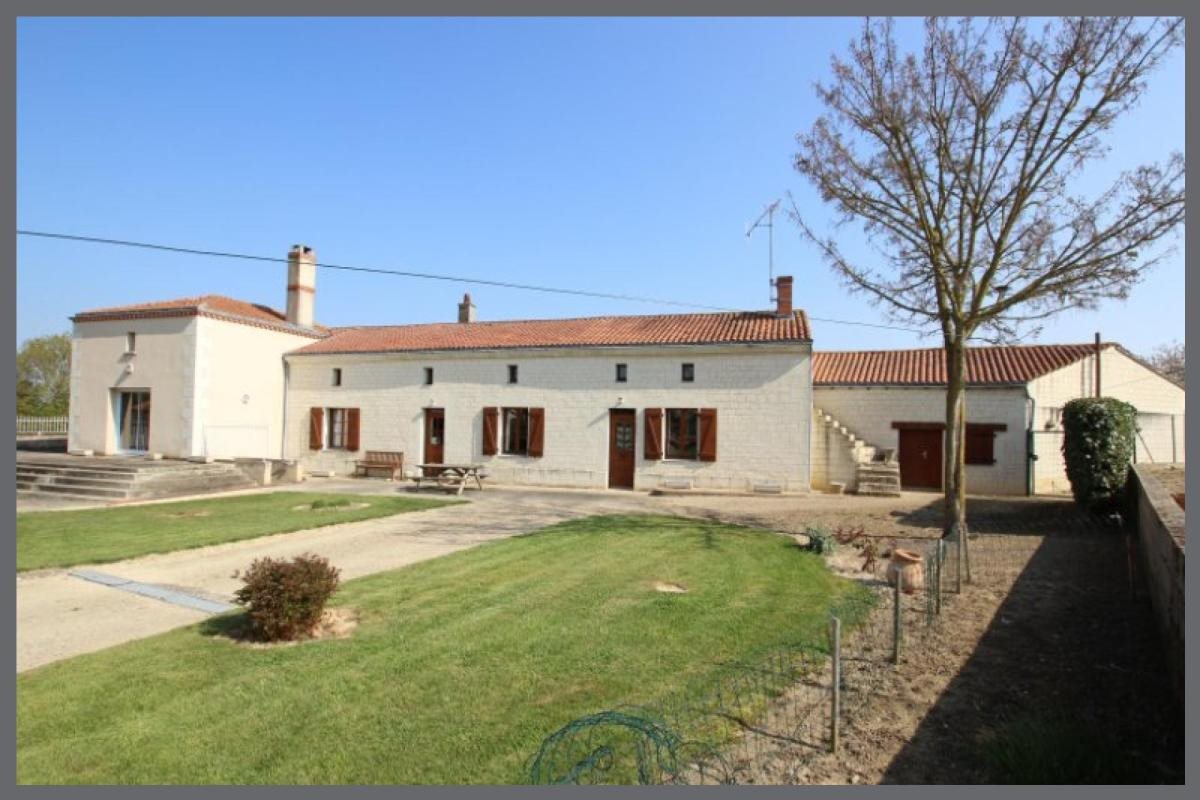 Maison à vendre, 212m², Doué-en-Anjou