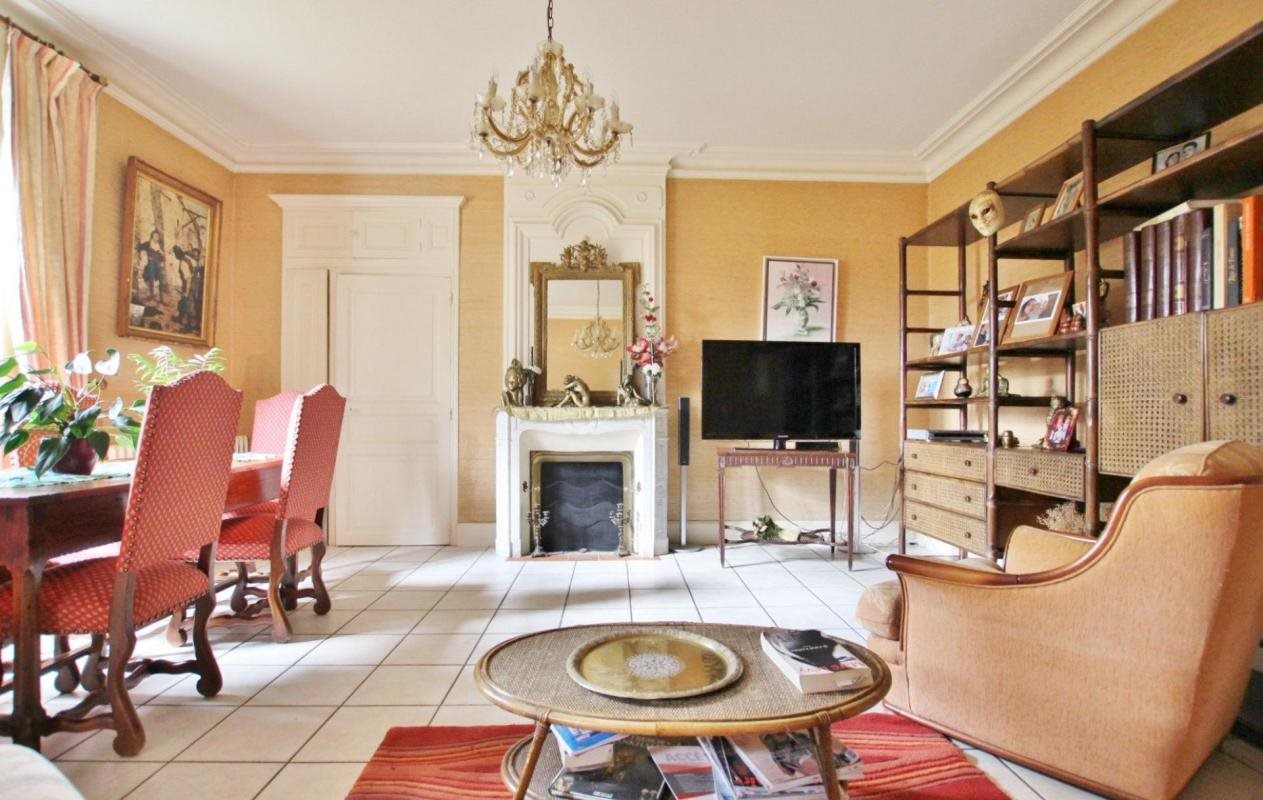 Maison à vendre, 220m², Brion-près-Thouet