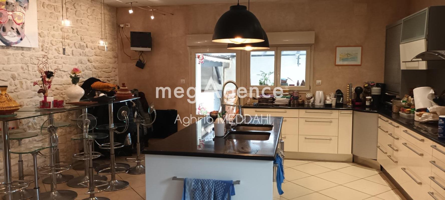 Maison à vendre, 201m², Saujon