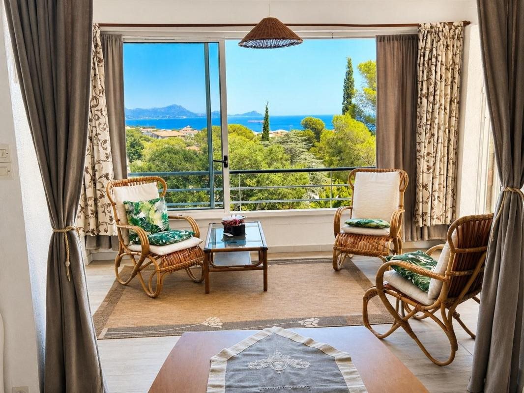 Appartement à vendre, 67m², Fréjus