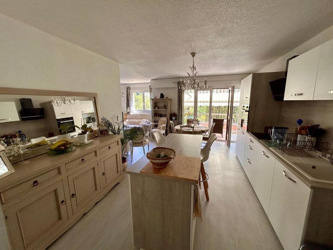 Appartement à vendre, 76m², Fréjus