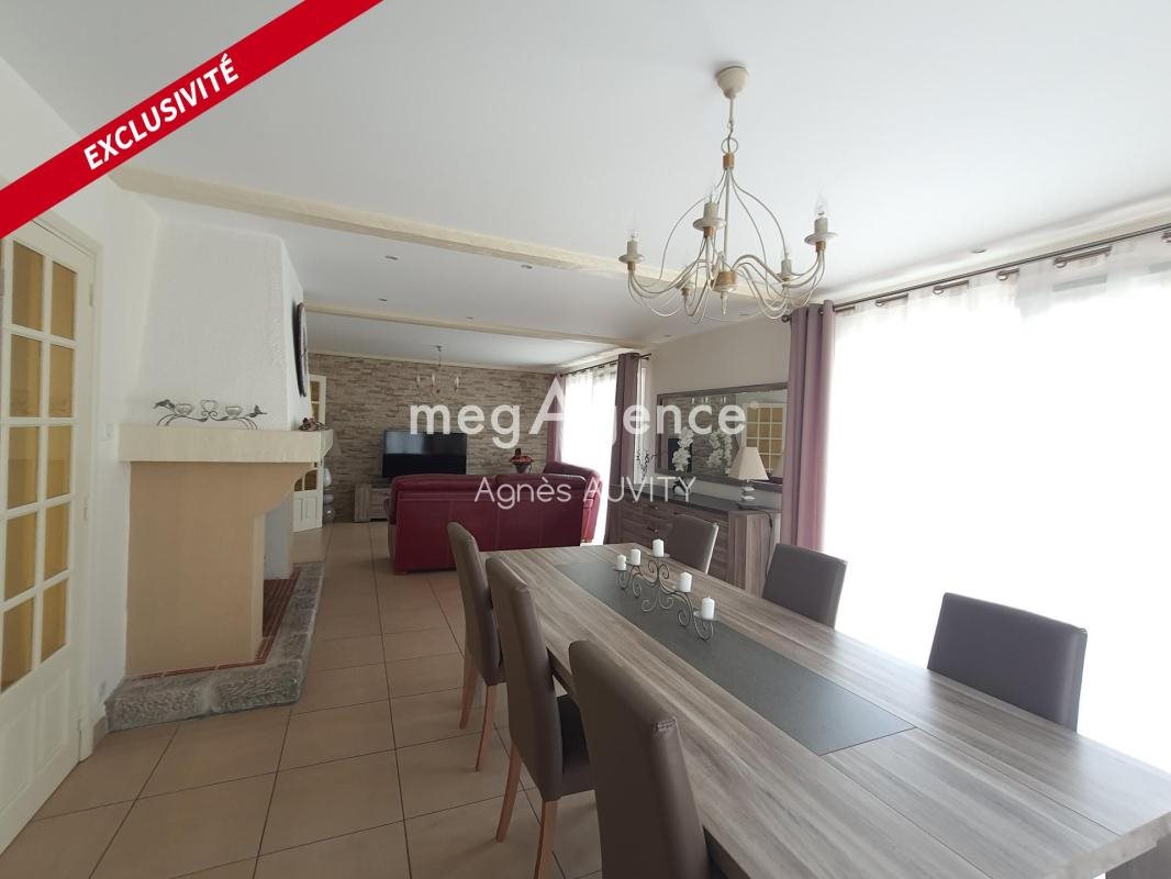 Maison à vendre, 152m², Domérat