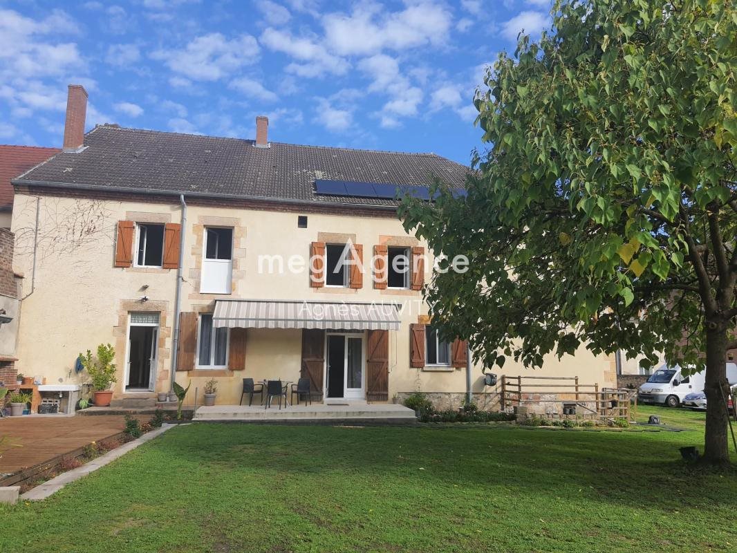 Maison à vendre, 180m², Bézenet