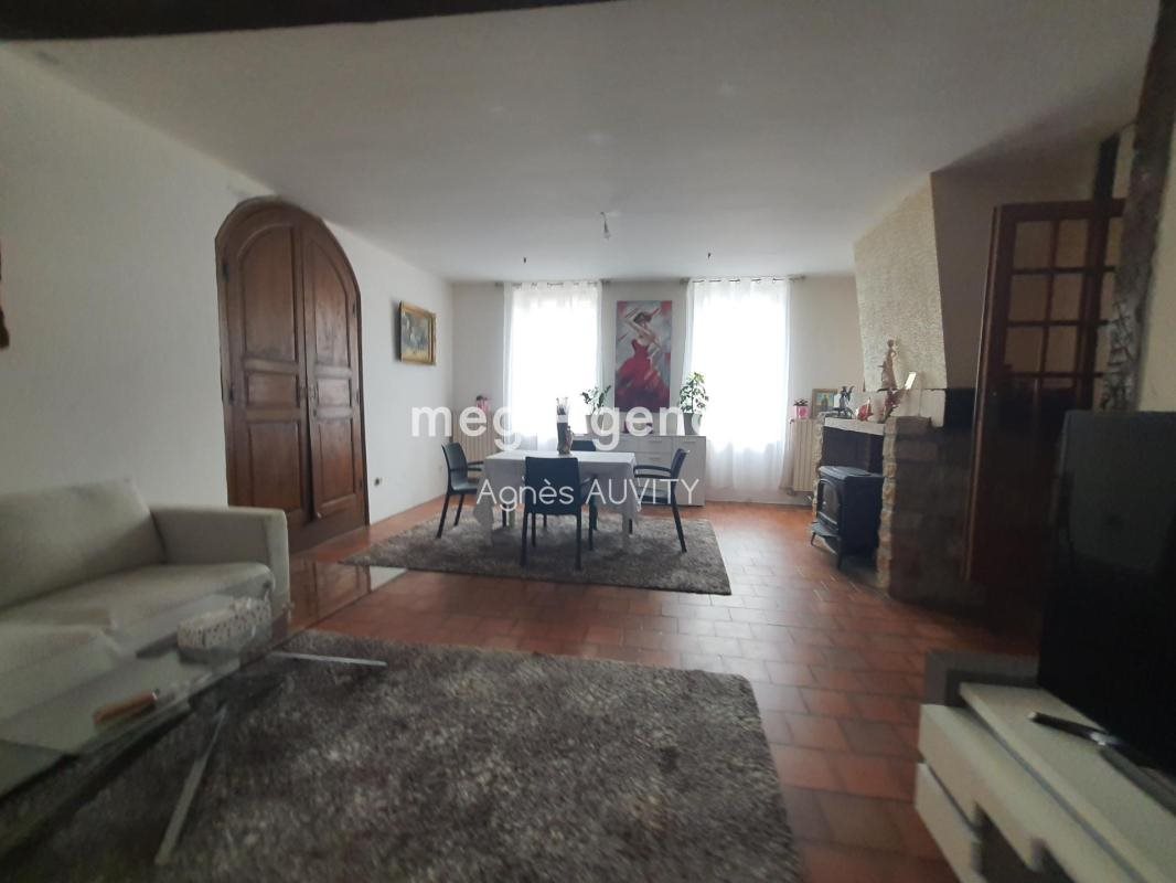 Maison à vendre, 180m², Bézenet
