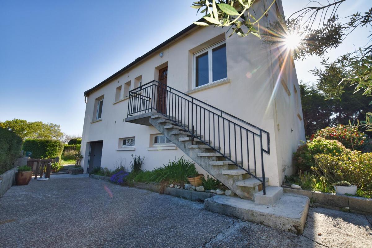Maison à vendre, 137m², Saint-Nic