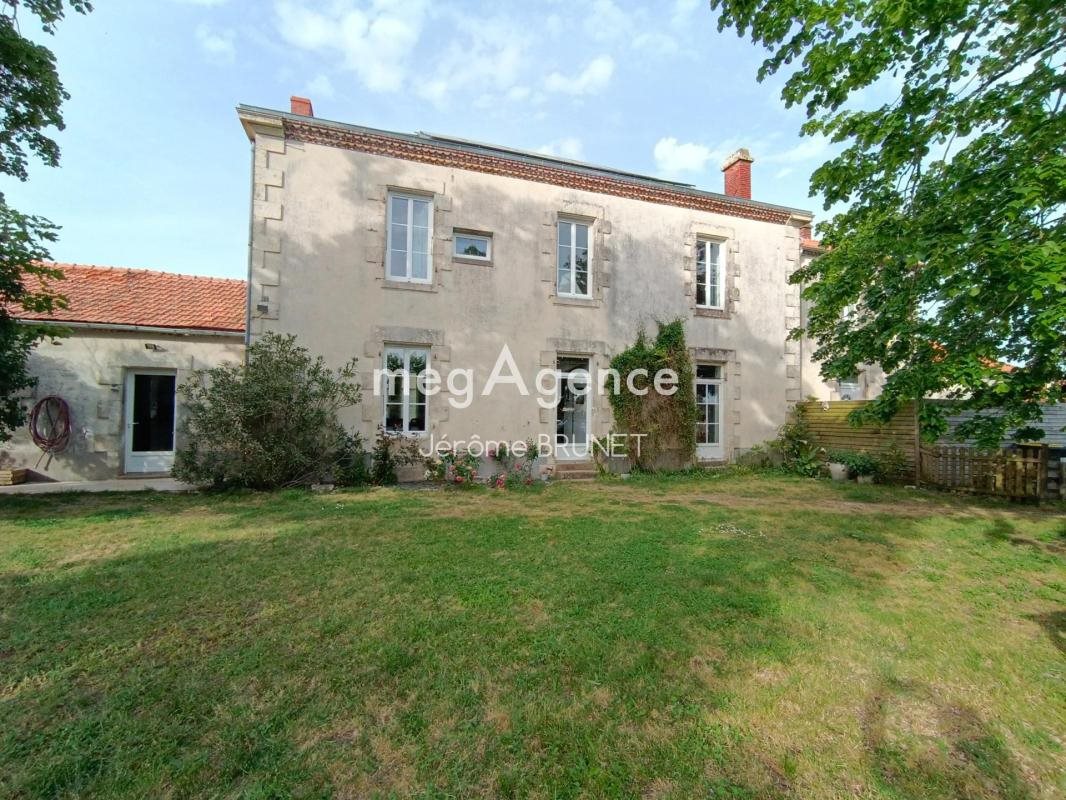 Maison à vendre, 206m², Nalliers