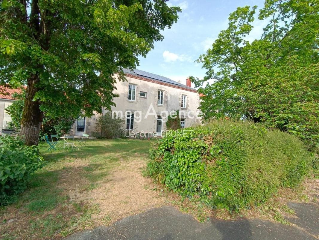 Maison à vendre, 206m², Nalliers