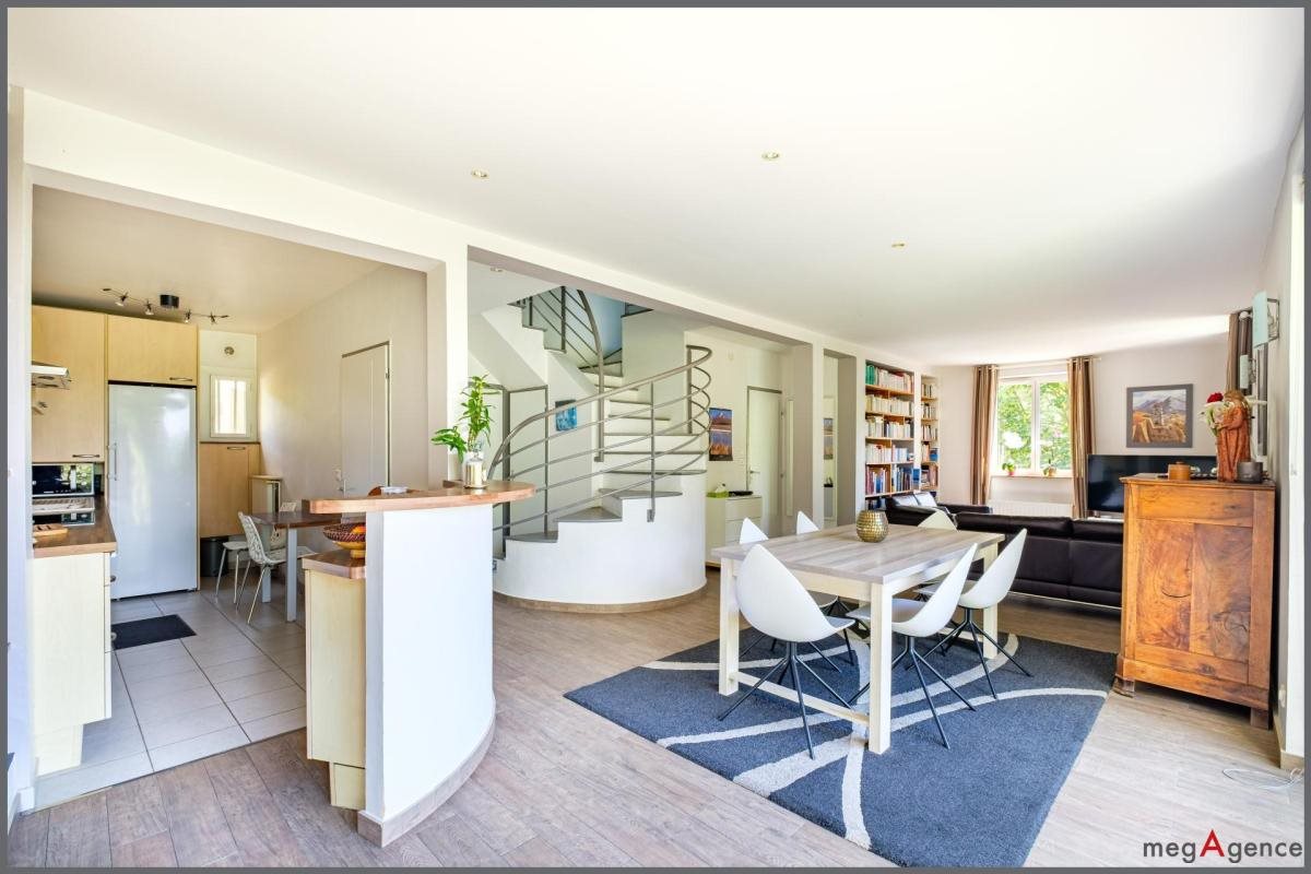 Appartement à vendre, 137m², Dommartin