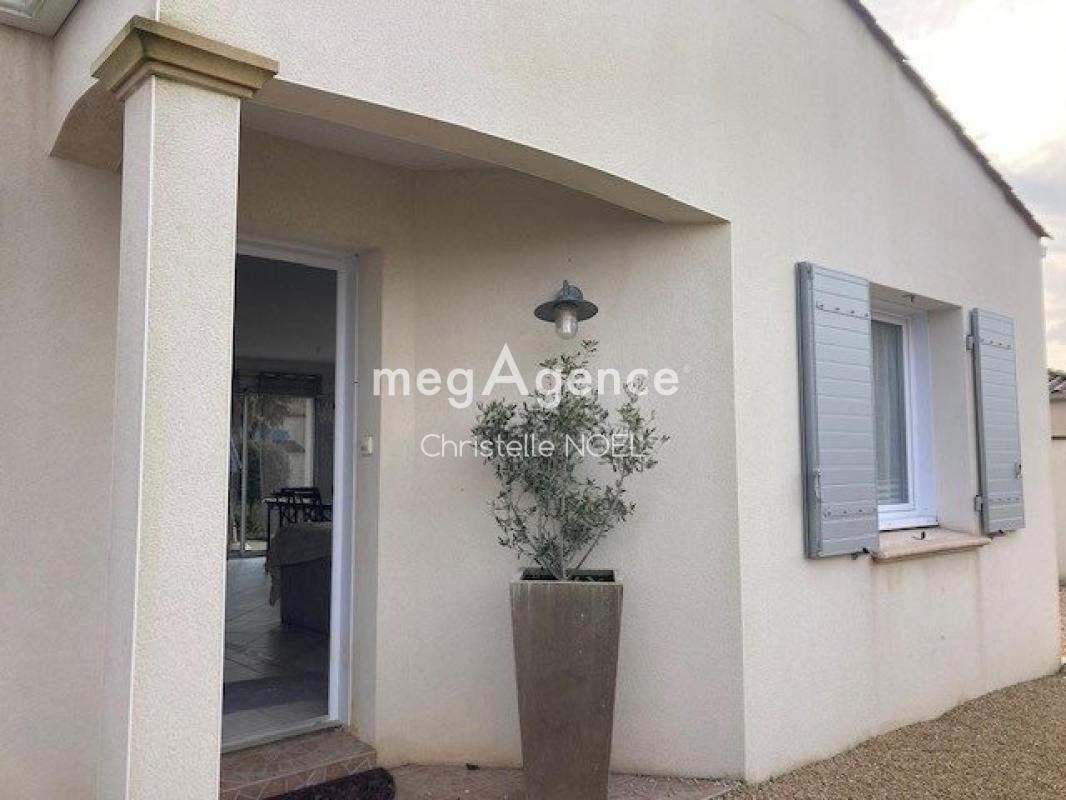 Maison à vendre, 123m², Sainte-Gemme-la-Plaine